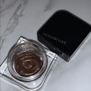 Fiona Stiles Arrow Radiant Aqua Eye Veil